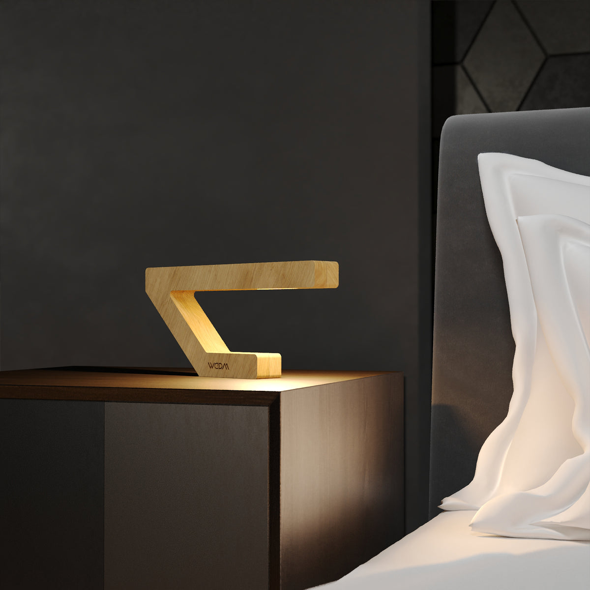 Handcrafted Oak Geometric Lamp – Wooden Desk Light